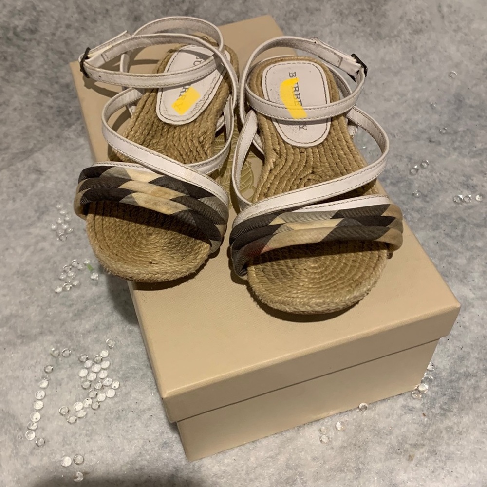 Burberry girls strappy sandal